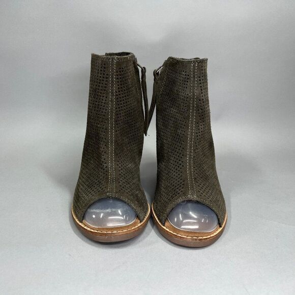 Toms Ankle Boots Women's Size 5.5 Forest Green Perforated Suede Heeled Booties - Picture 2 of 11